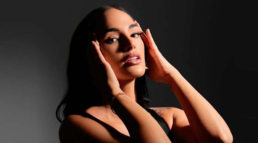 Claudia Bavel en Zona Hot